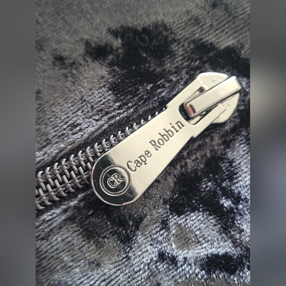 Capri Robbin black thigh high boots in size 7.5 - Picture 6 of 7